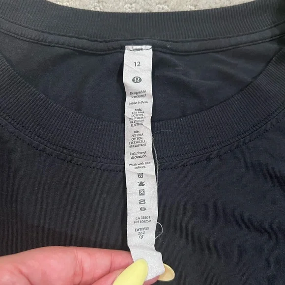 lululemon athletica Black Women's Crop Top - Picture 3 of 3